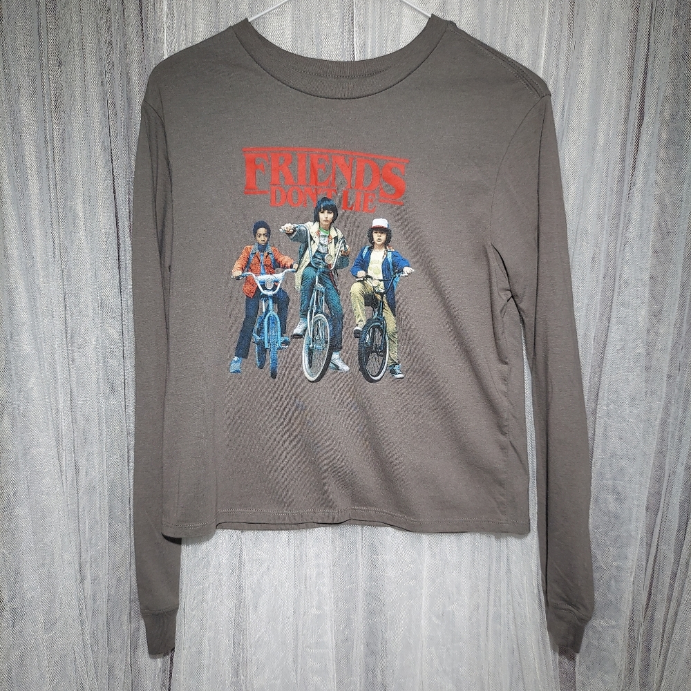 STRANGER THINGS FRIENDS DONT LIE GREY LONG SLEEVE CROPPED TOP SIZE SMALL